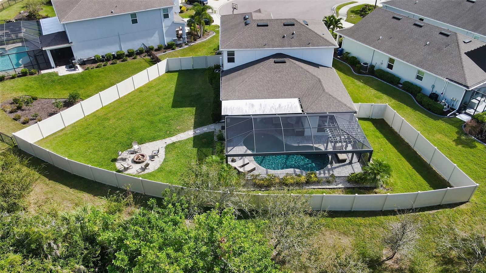 FAIRWAYS/BENT TREE - Residential