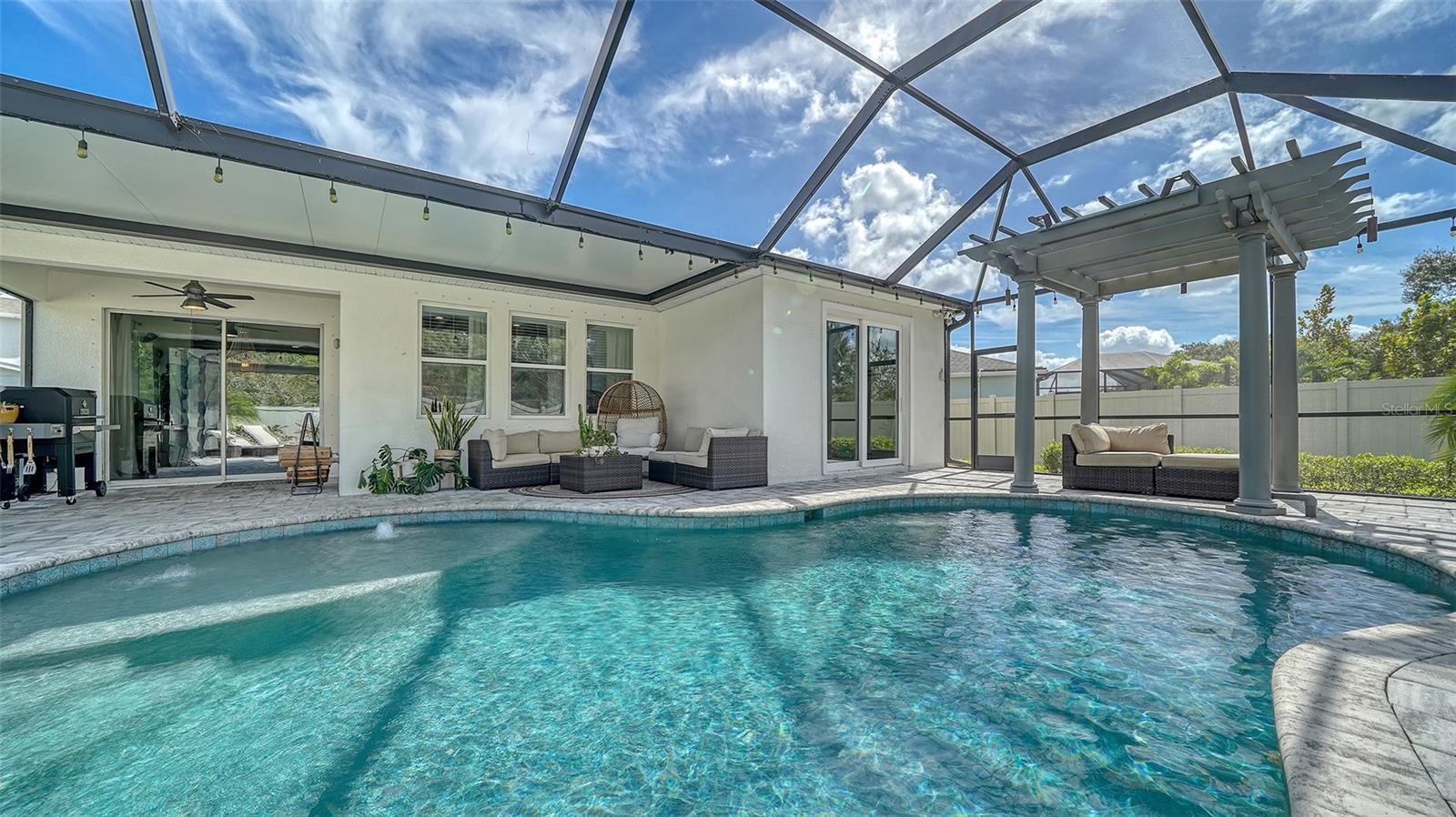 FAIRWAYS/BENT TREE - Residential