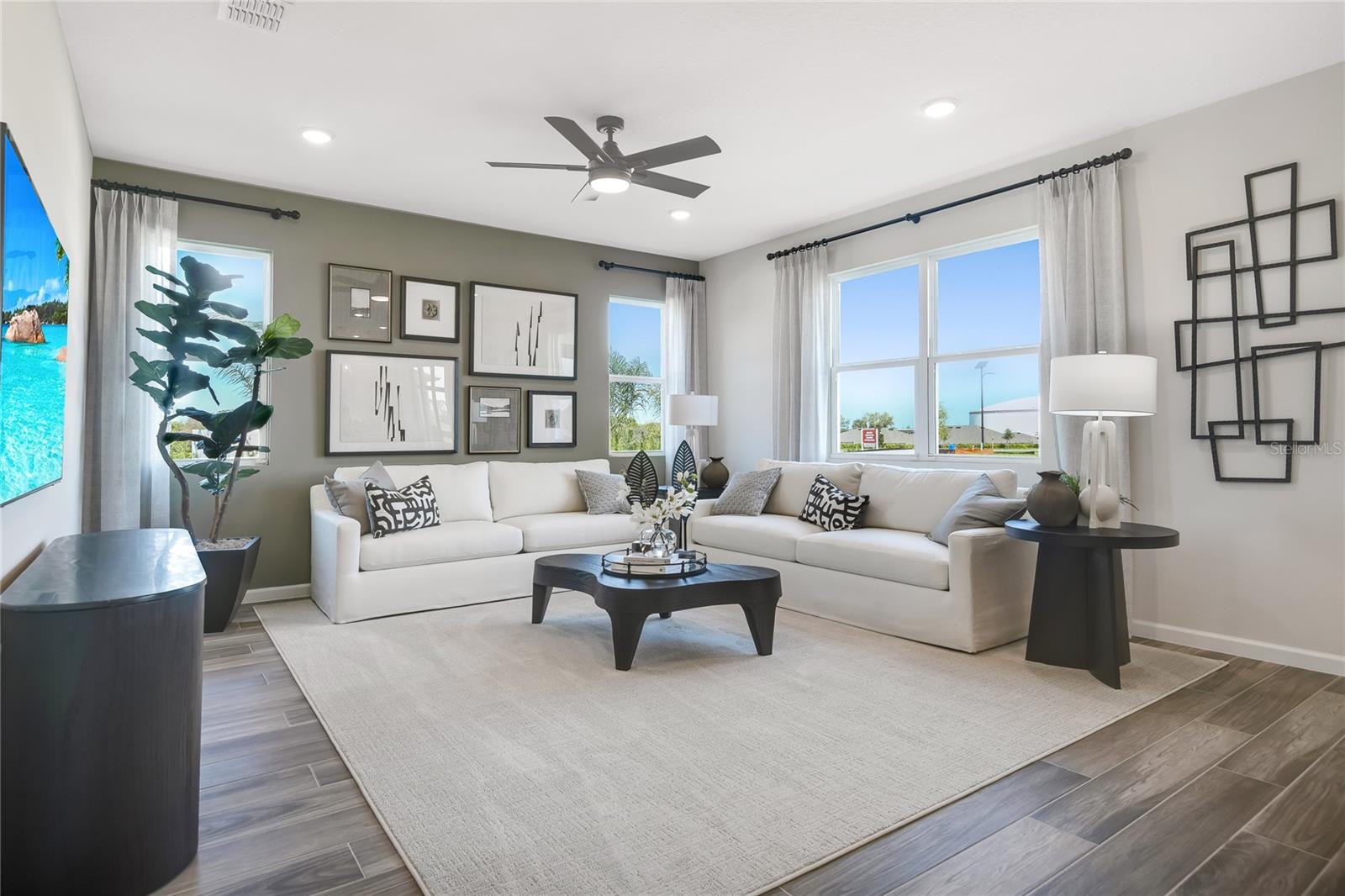 SEASONS AT GRANDVIEW GARDENS - Residential