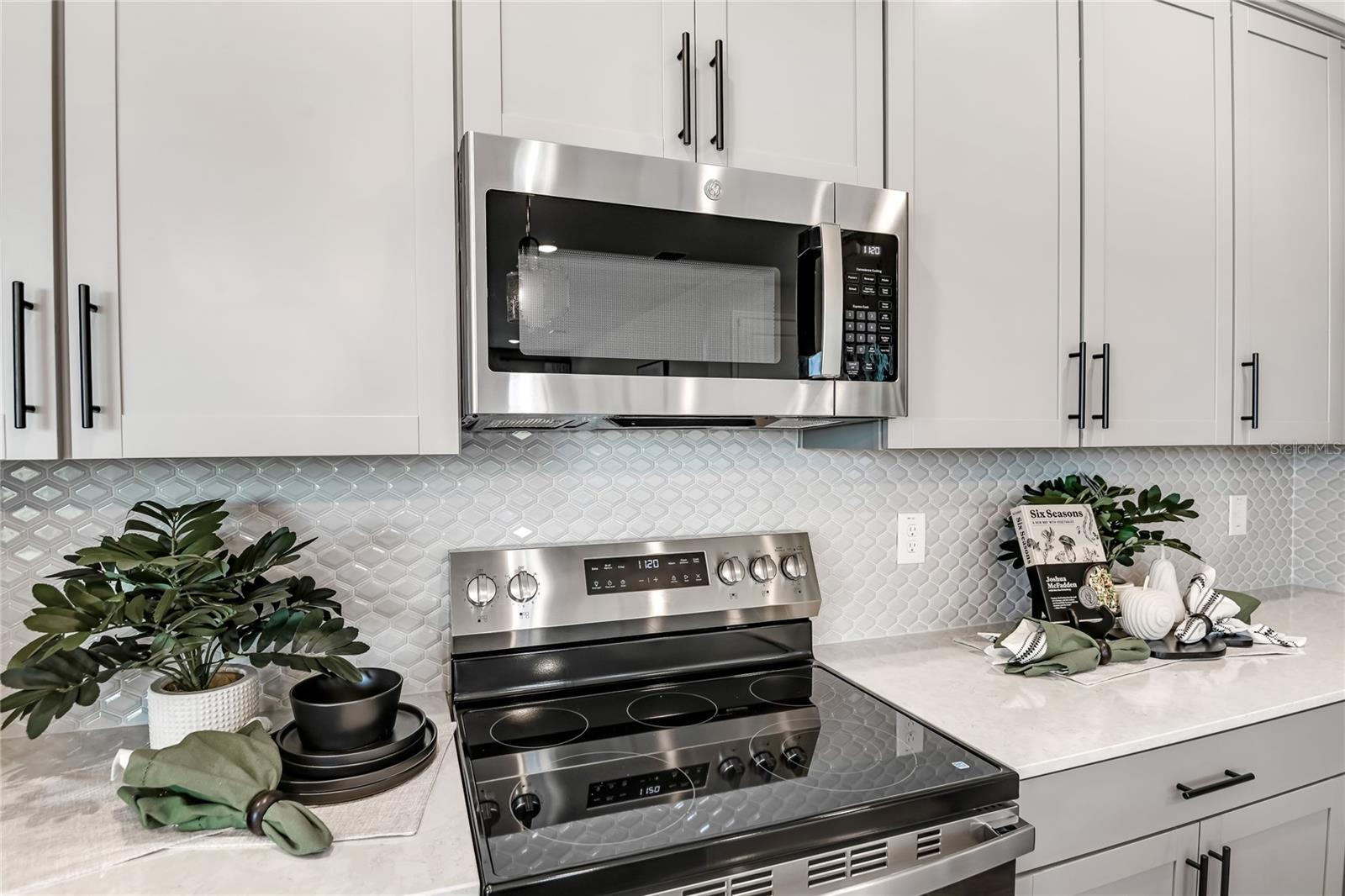 SEASONS AT GRANDVIEW GARDENS - Residential