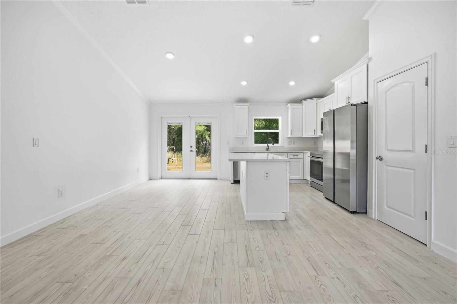 RAINBOW PARK HOMES - Residential