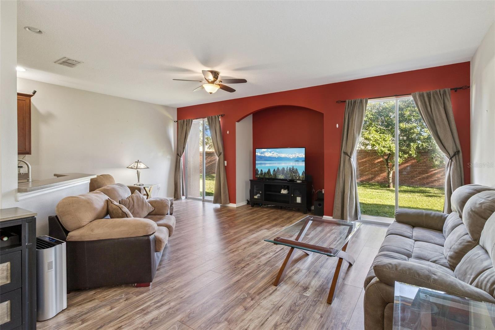 1947 ESTANCIA CIRCLE 8C