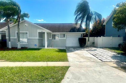 Photo of 20 Winter Ridge Circle, Orlando, FL 32835 (MLS # O6356186) Photo of 20 Winter Ridge Circle, Orlando, FL 32835 (MLS # O6356186)