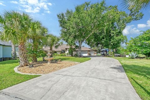 A home in PORT CHARLOTTE