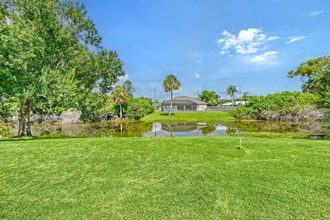 A home in PORT CHARLOTTE