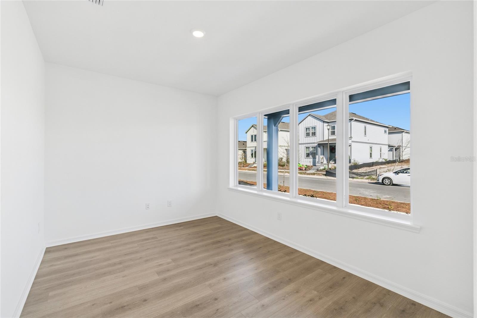 WESLYN PARK - Residential