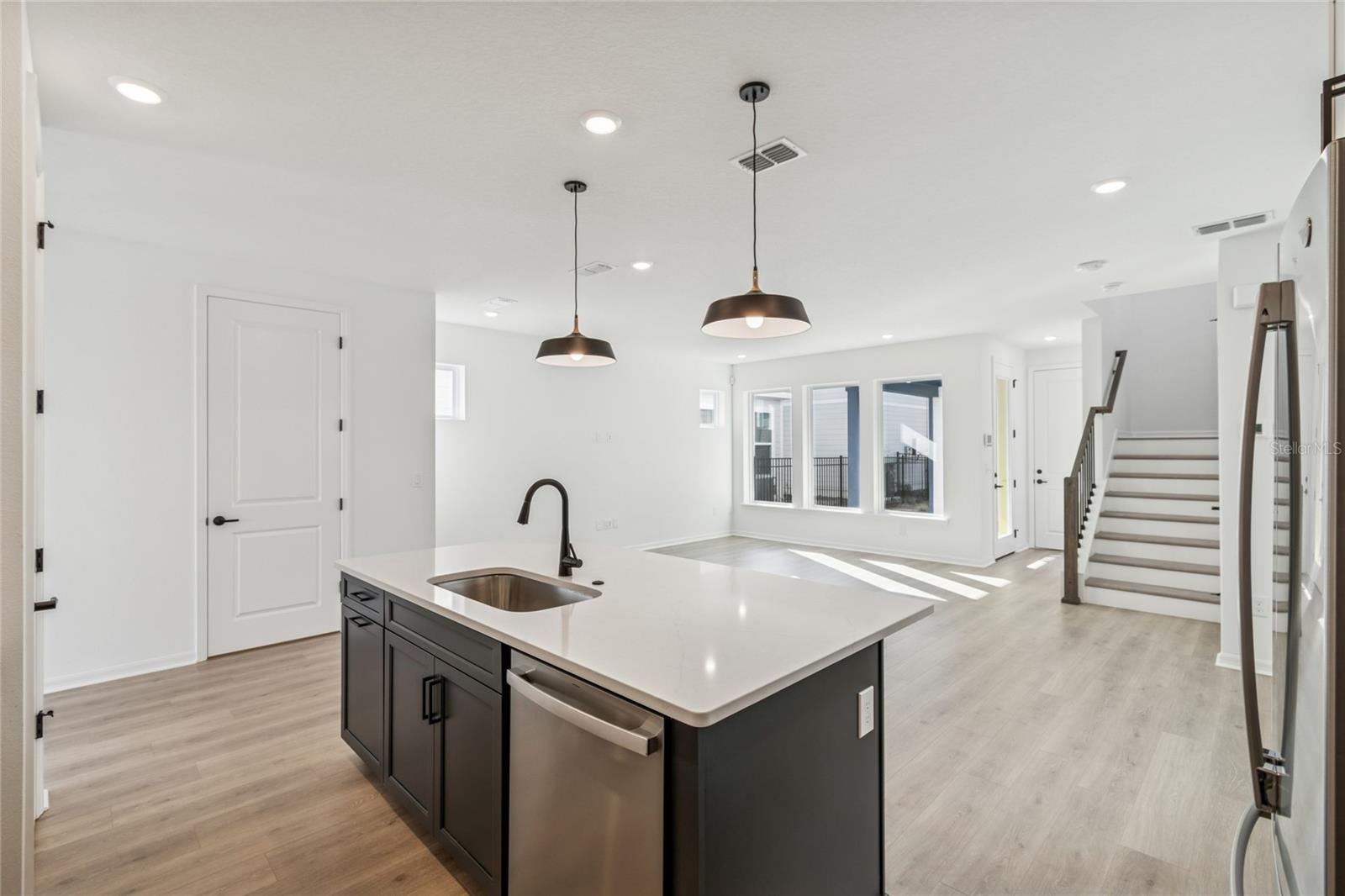 WESLYN PARK - Residential