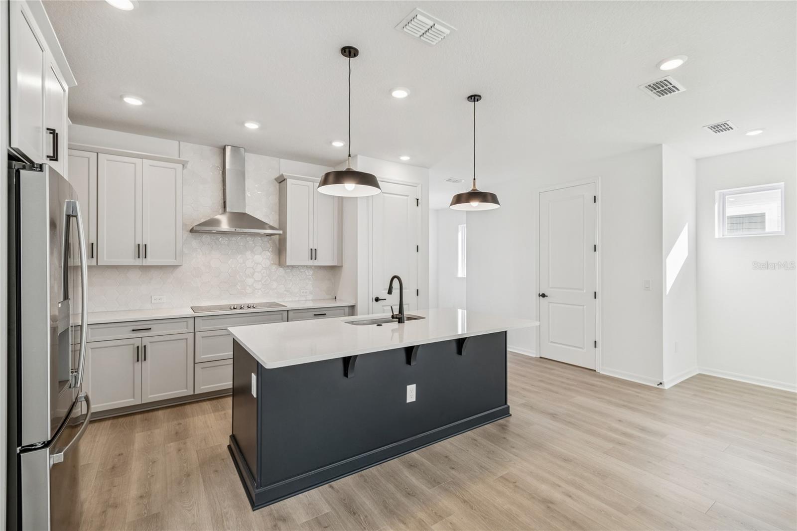 WESLYN PARK - Residential