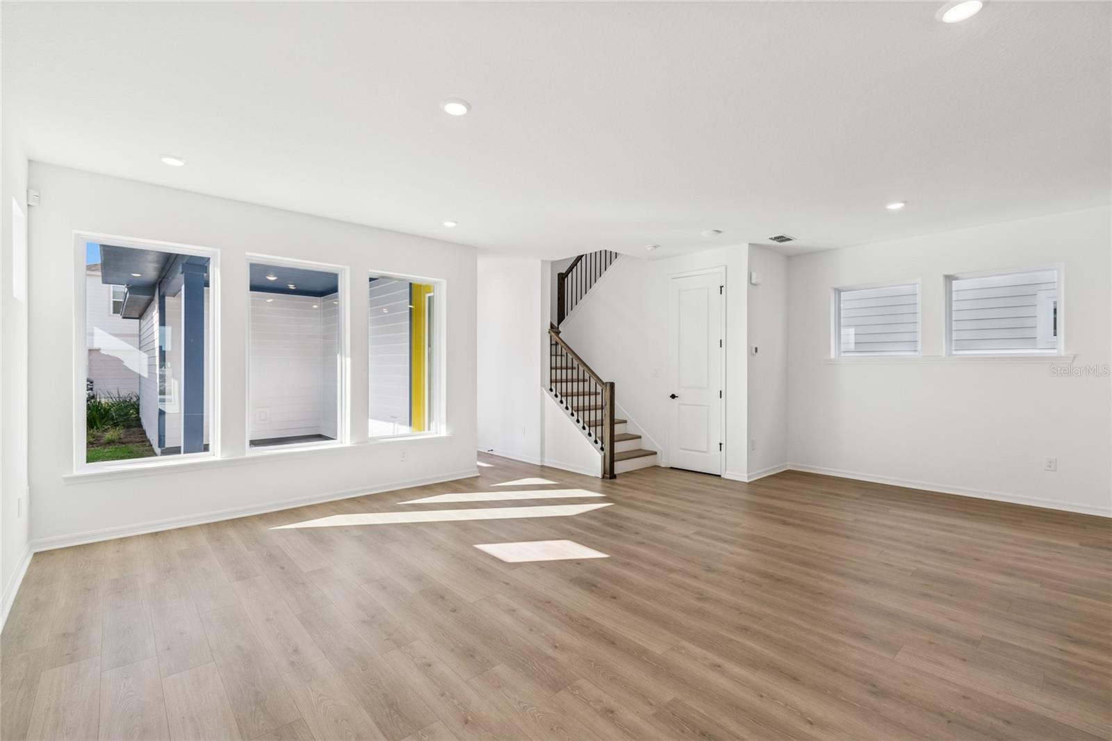 WESLYN PARK - Residential