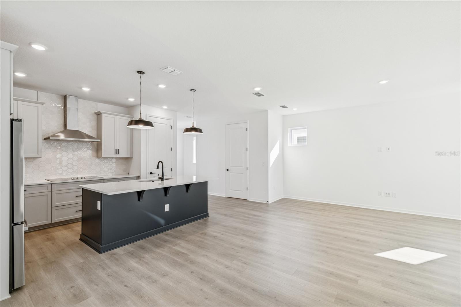 WESLYN PARK - Residential