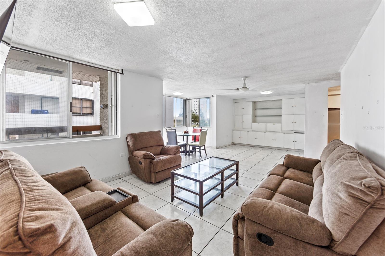 WASHINGTON EXECUTIVE CONDOMINIUM - Residential