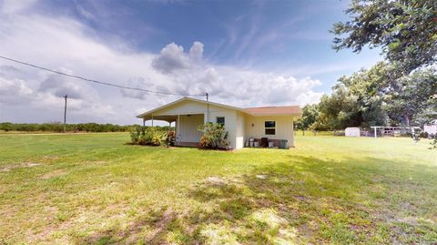 A home in WAUCHULA