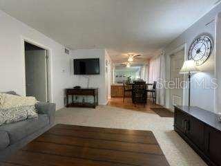 2111 LAKEVIEW DRIVE 3C