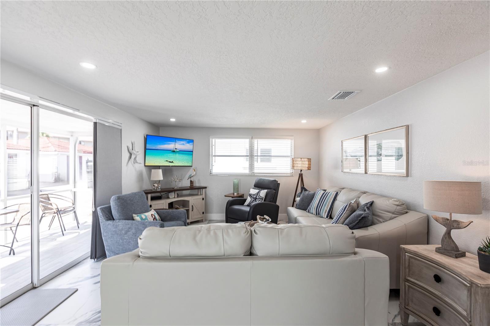 6154 MIDNIGHT PASS ROAD C16