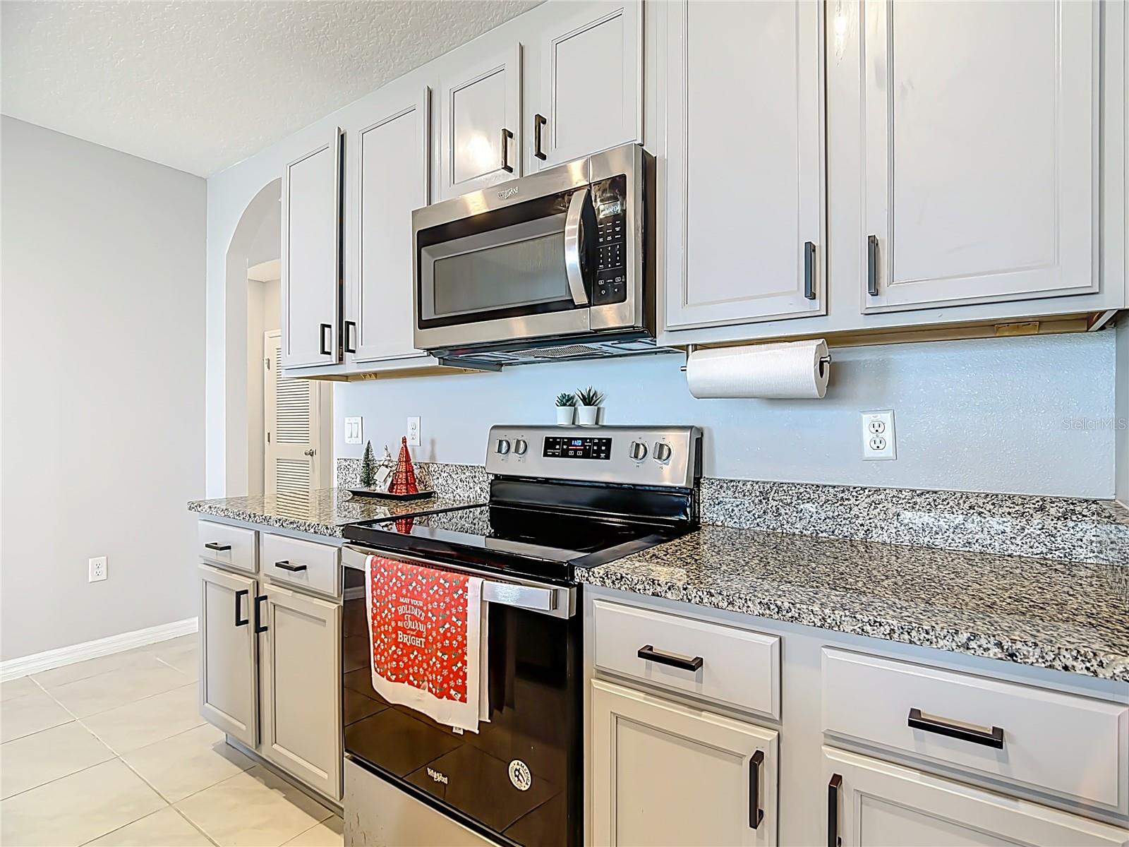 LAKES/LAUREL HLNDS PH 28 - Residential