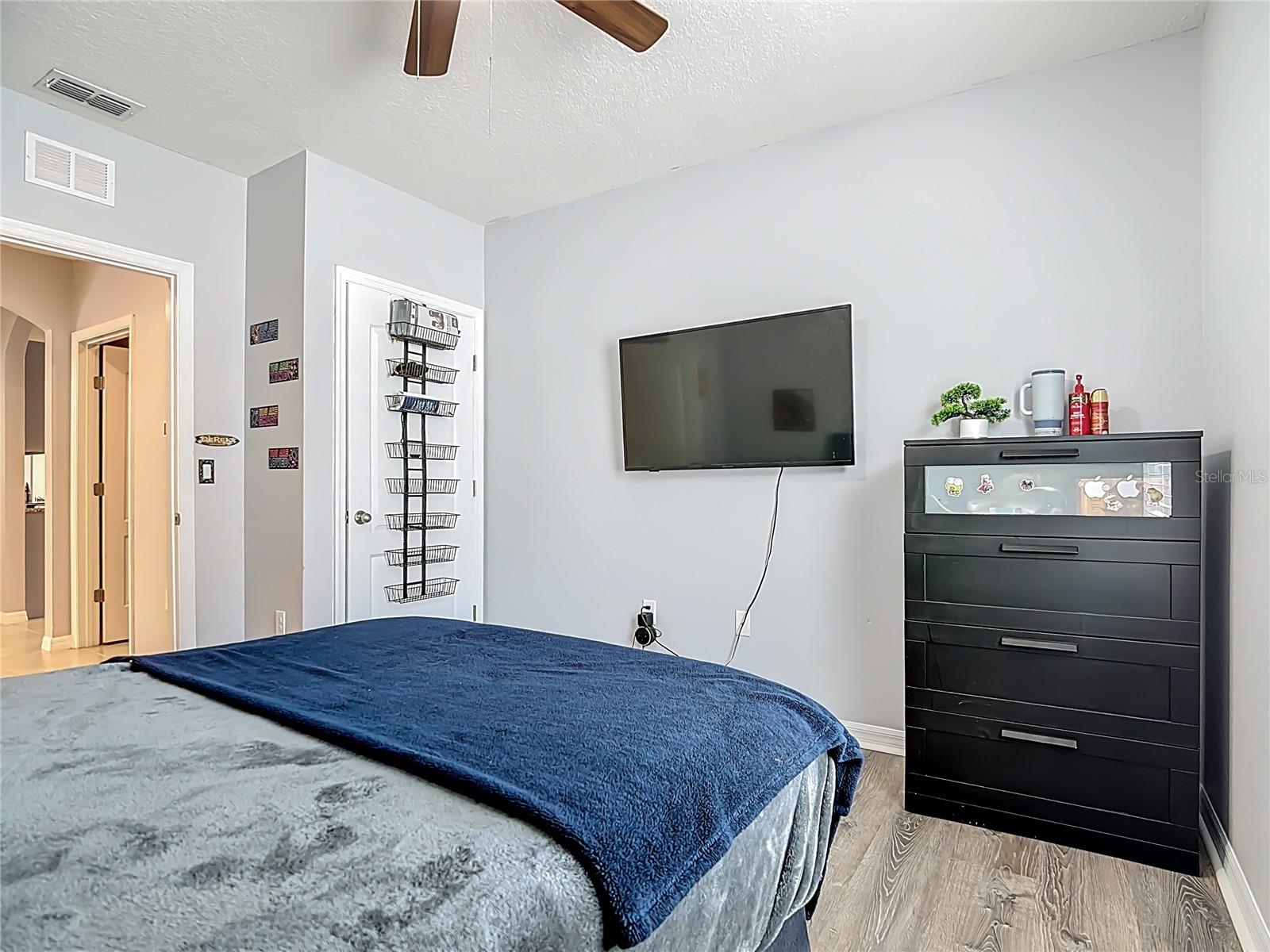 LAKES/LAUREL HLNDS PH 28 - Residential