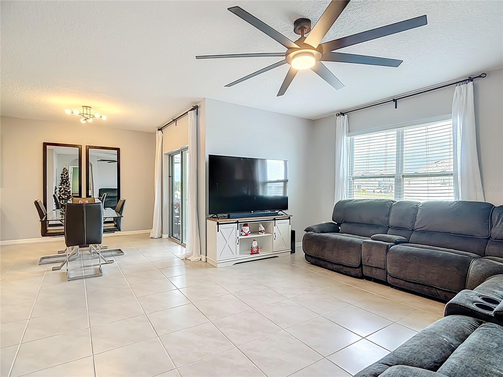 LAKES/LAUREL HLNDS PH 28 - Residential