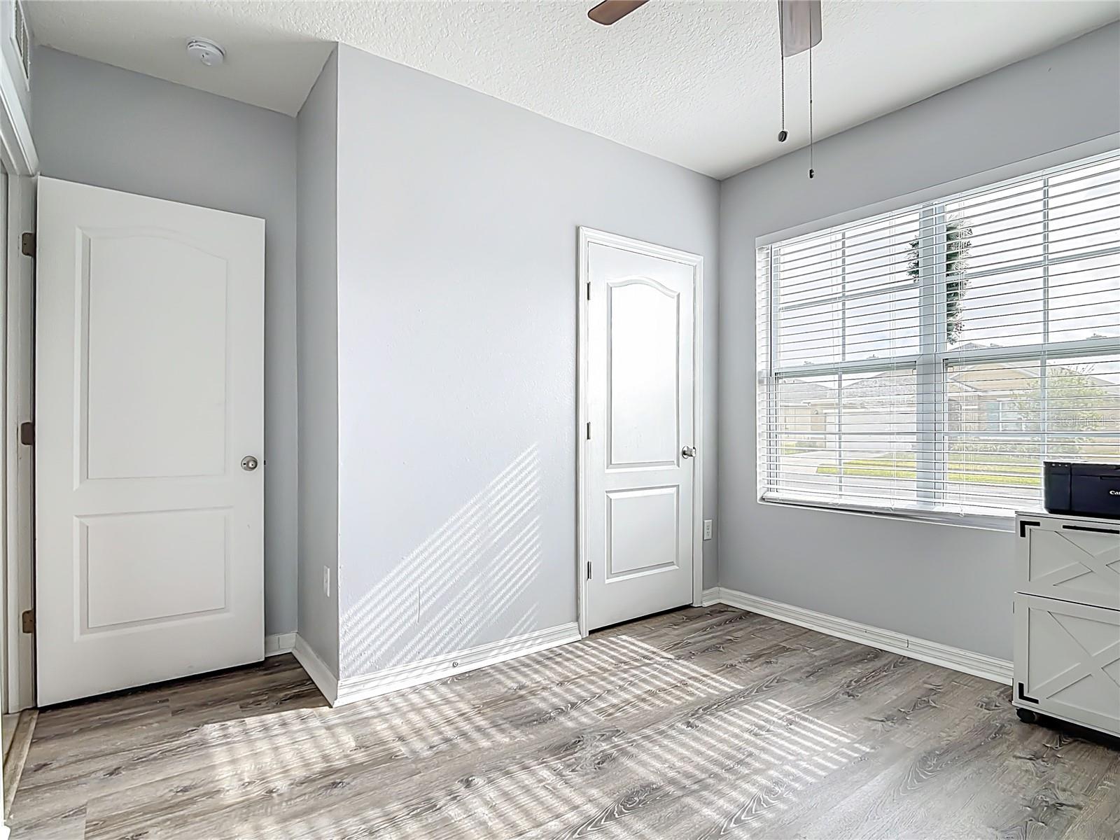 LAKES/LAUREL HLNDS PH 28 - Residential