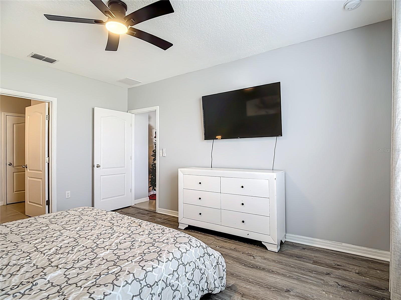 LAKES/LAUREL HLNDS PH 28 - Residential