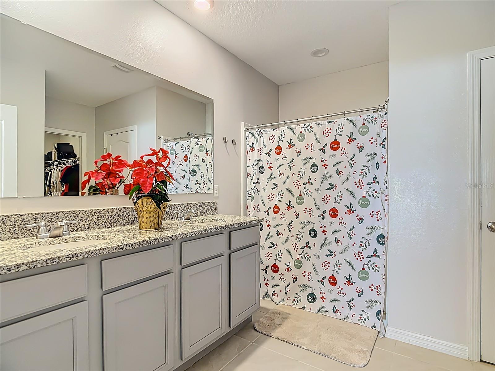 LAKES/LAUREL HLNDS PH 28 - Residential