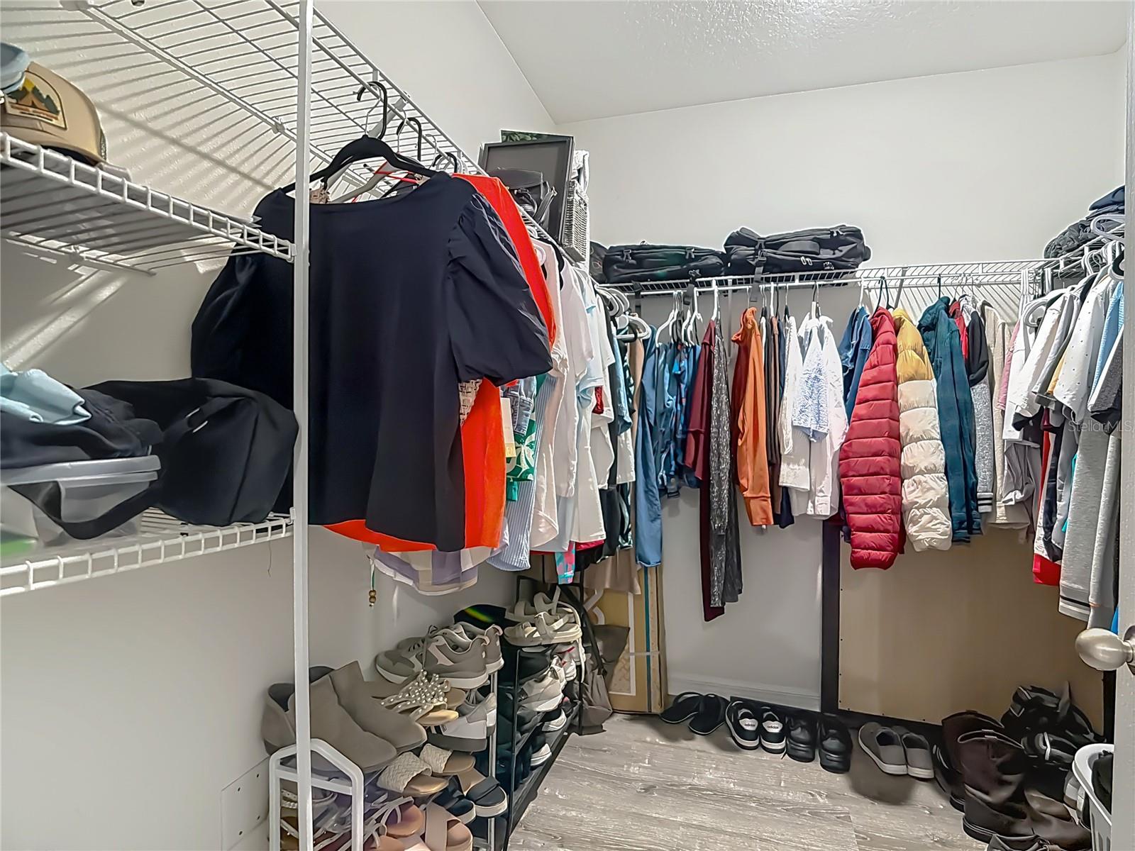 LAKES/LAUREL HLNDS PH 28 - Residential