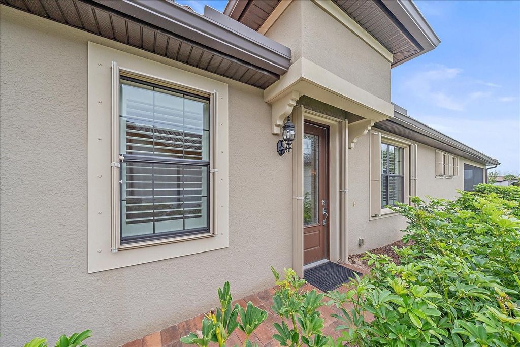 Photo of 17535 Hampton Falls Terrace, Bradenton, FL 34202 (MLS # A4664027)