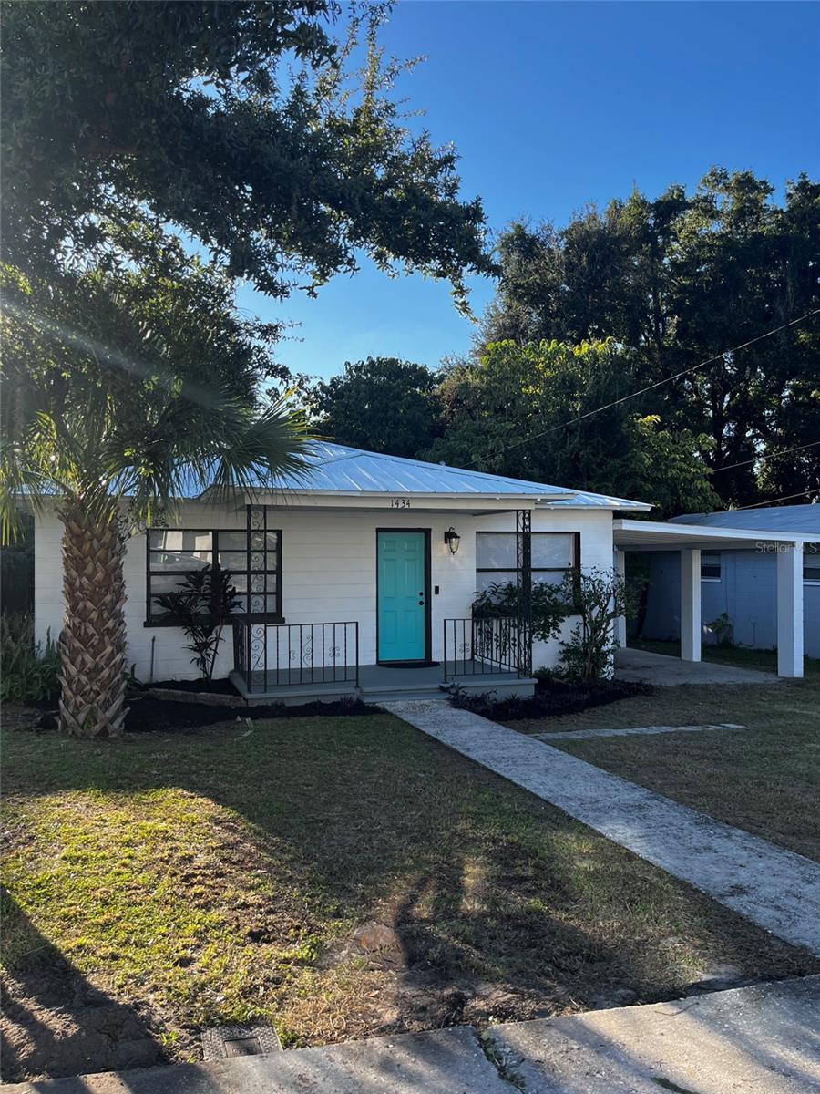 3 bedroom home with tasteful quality updates. Open living/ dining rooms. New all wood kitchen cabinets, kitchen island, butcherblock countertops. New bathroom tile and waterproof luxury vinyl throughout home. byStove, dishwasher, refrigerator, washer and dryer included. Ceiling fans. Large laundry/mud room. New AC in 2023. Metal roof. Fenced yard.