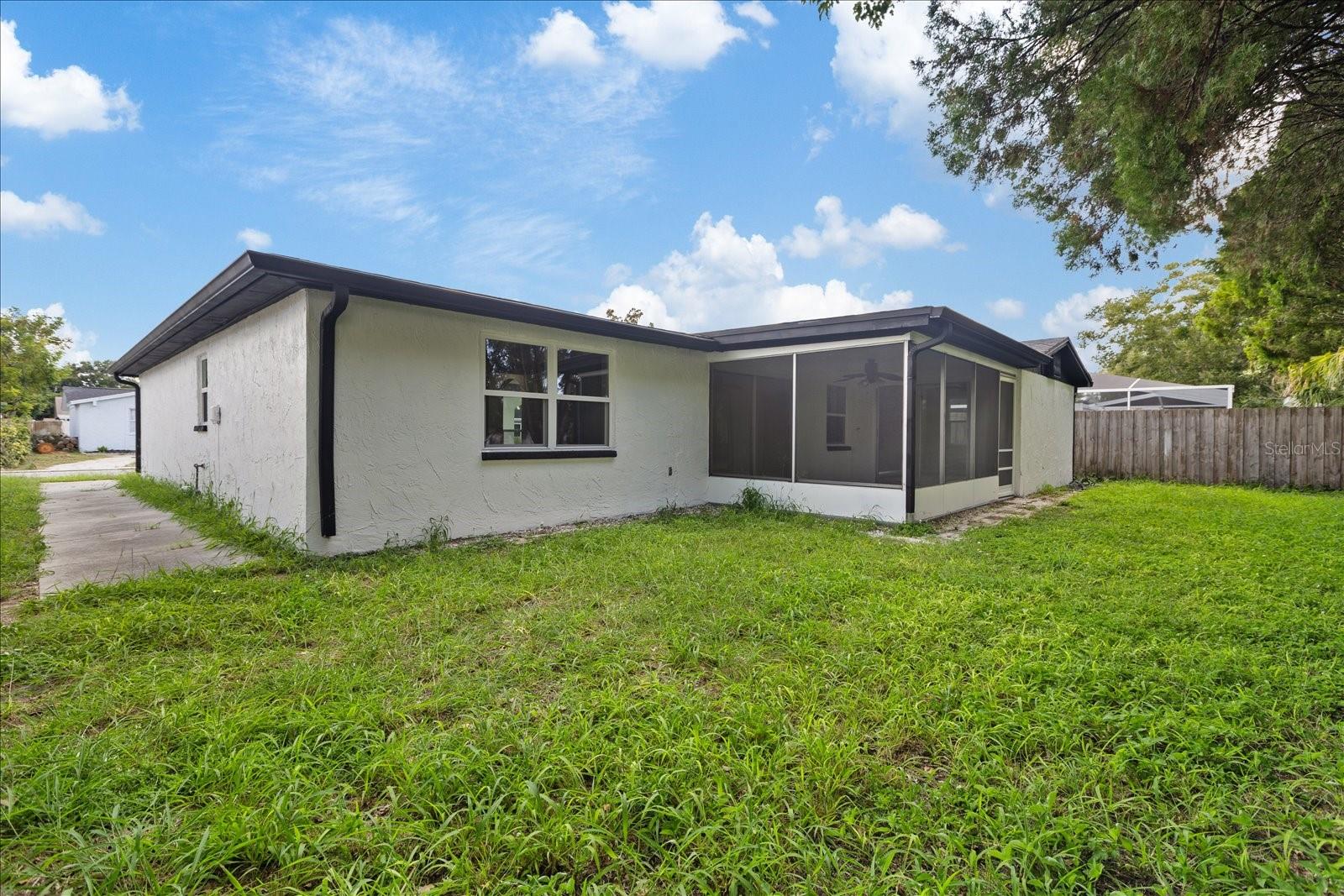 REGENCY PARK - Residential Lease