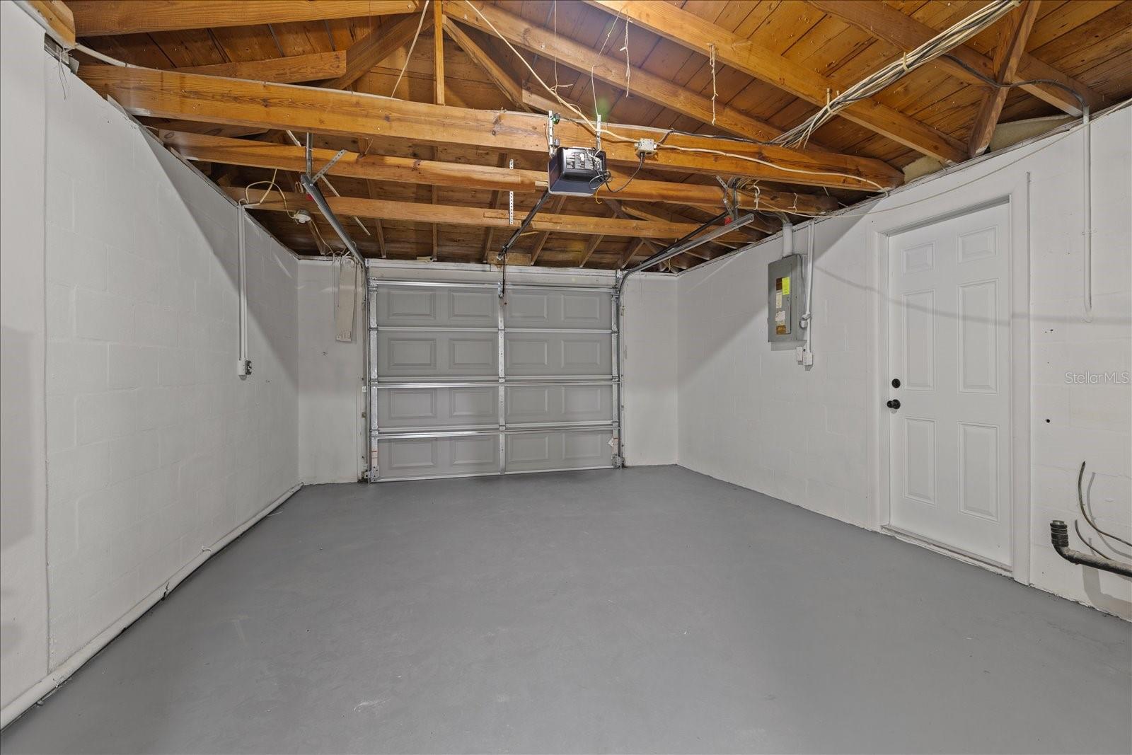 REGENCY PARK - Residential Lease