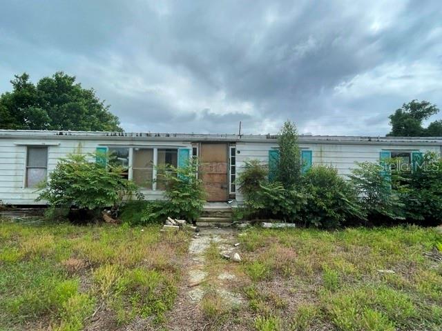 LAKE EUSTIS VILLAGE PARK - Residential