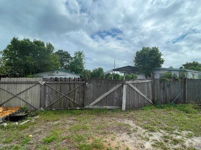 LAKE EUSTIS VILLAGE PARK - Residential