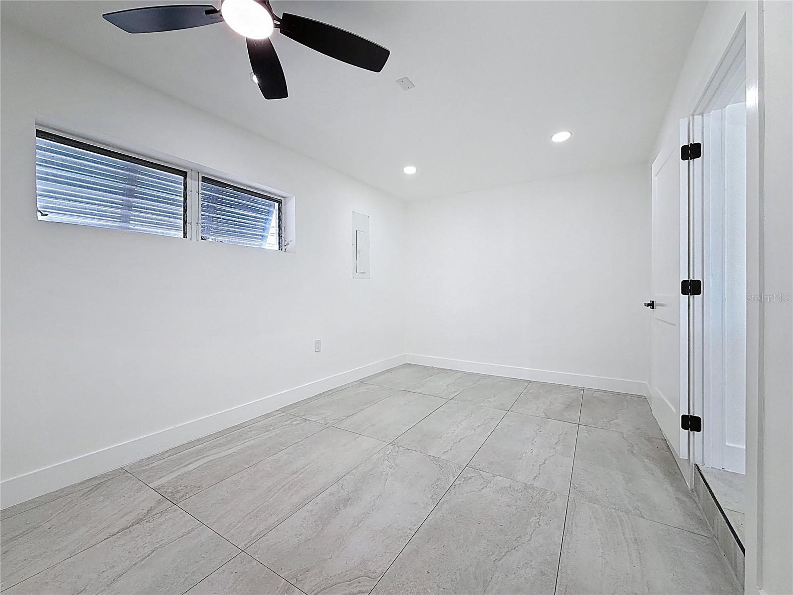 SOUTH CSWY ISLE 2ND ADD - Residential Lease