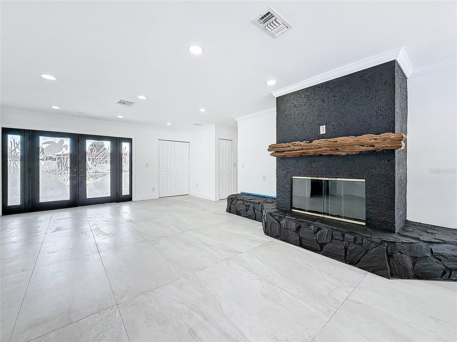 SOUTH CSWY ISLE 2ND ADD - Residential Lease
