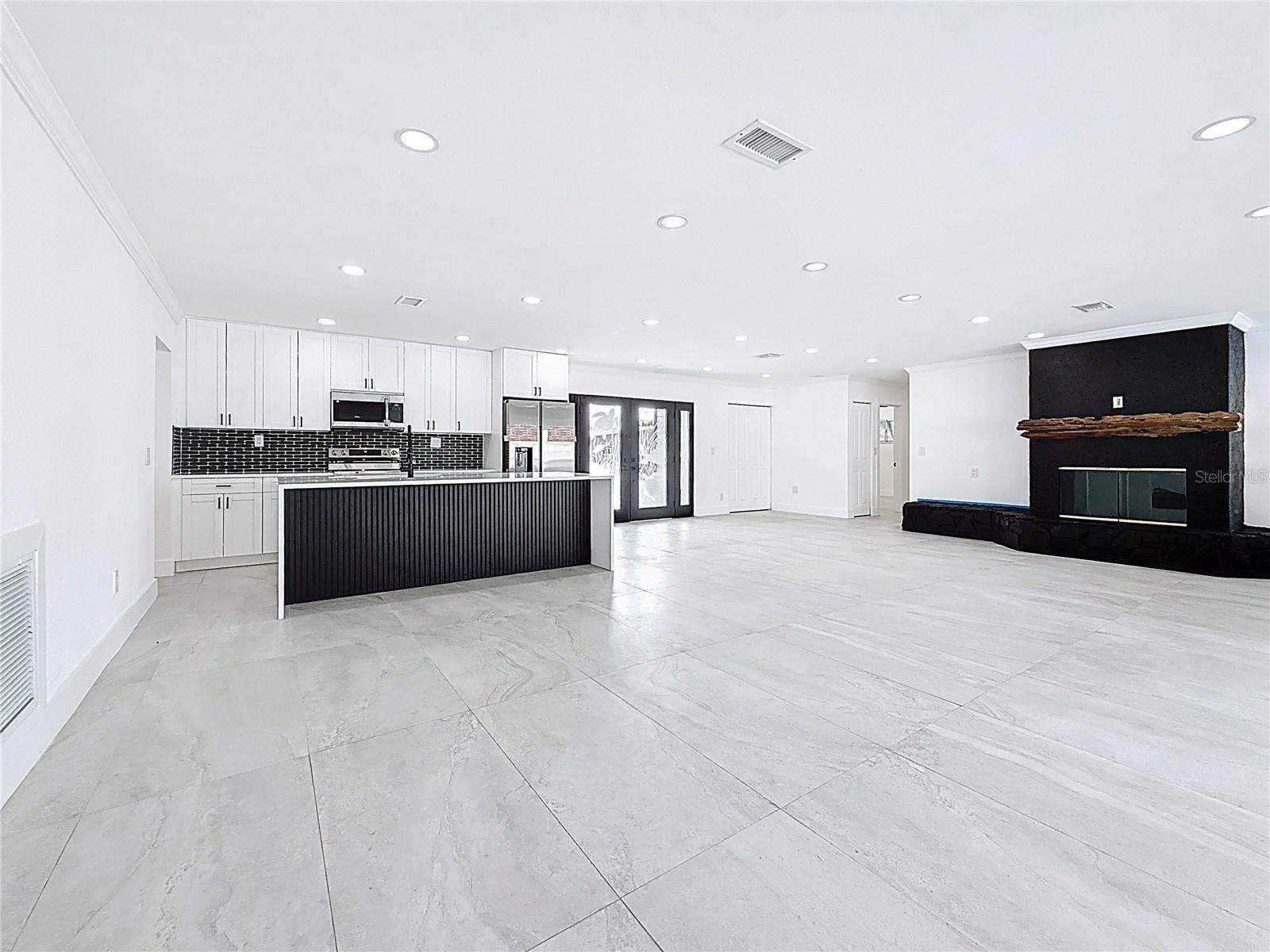 SOUTH CSWY ISLE 2ND ADD - Residential Lease