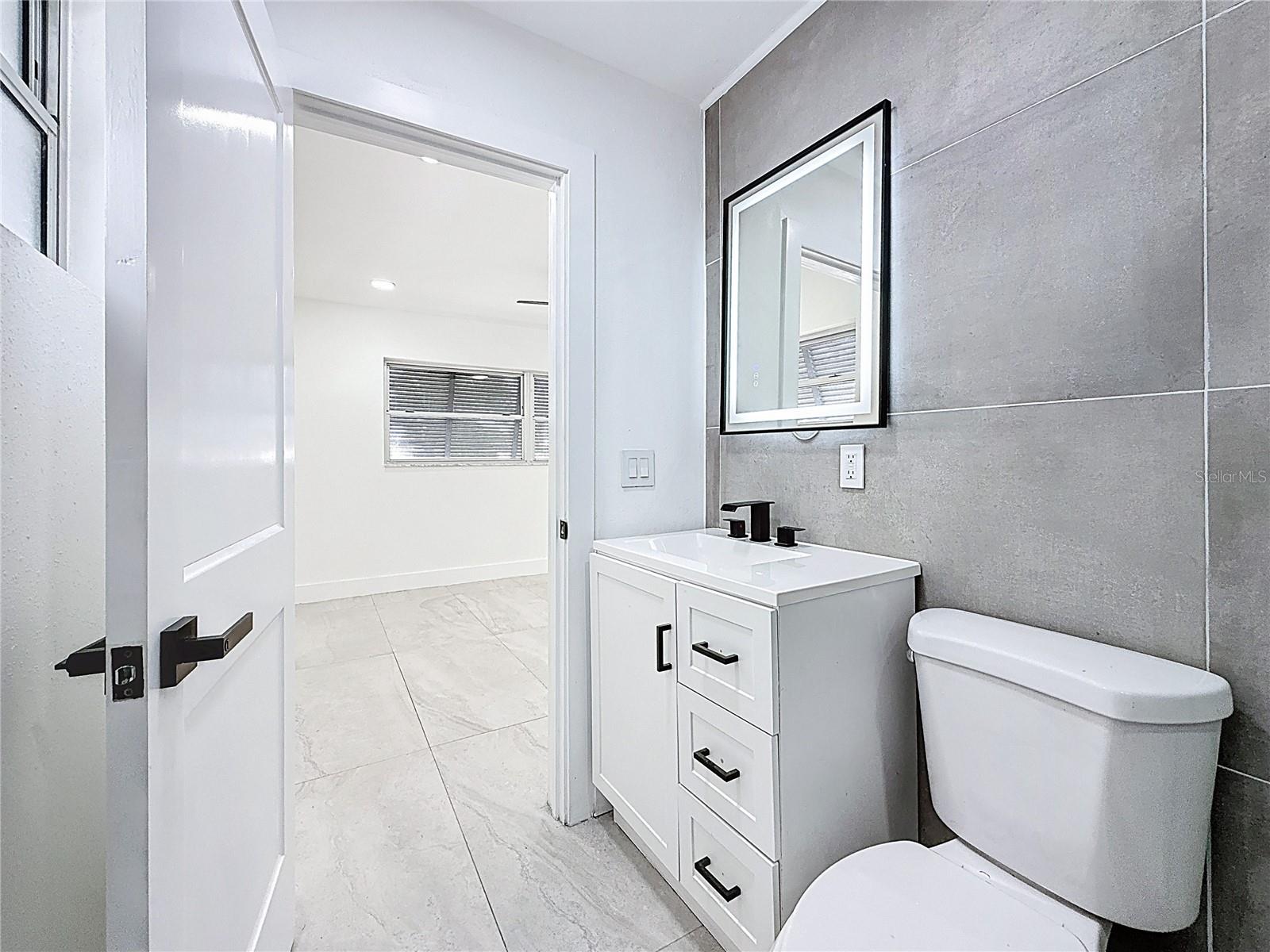 SOUTH CSWY ISLE 2ND ADD - Residential Lease
