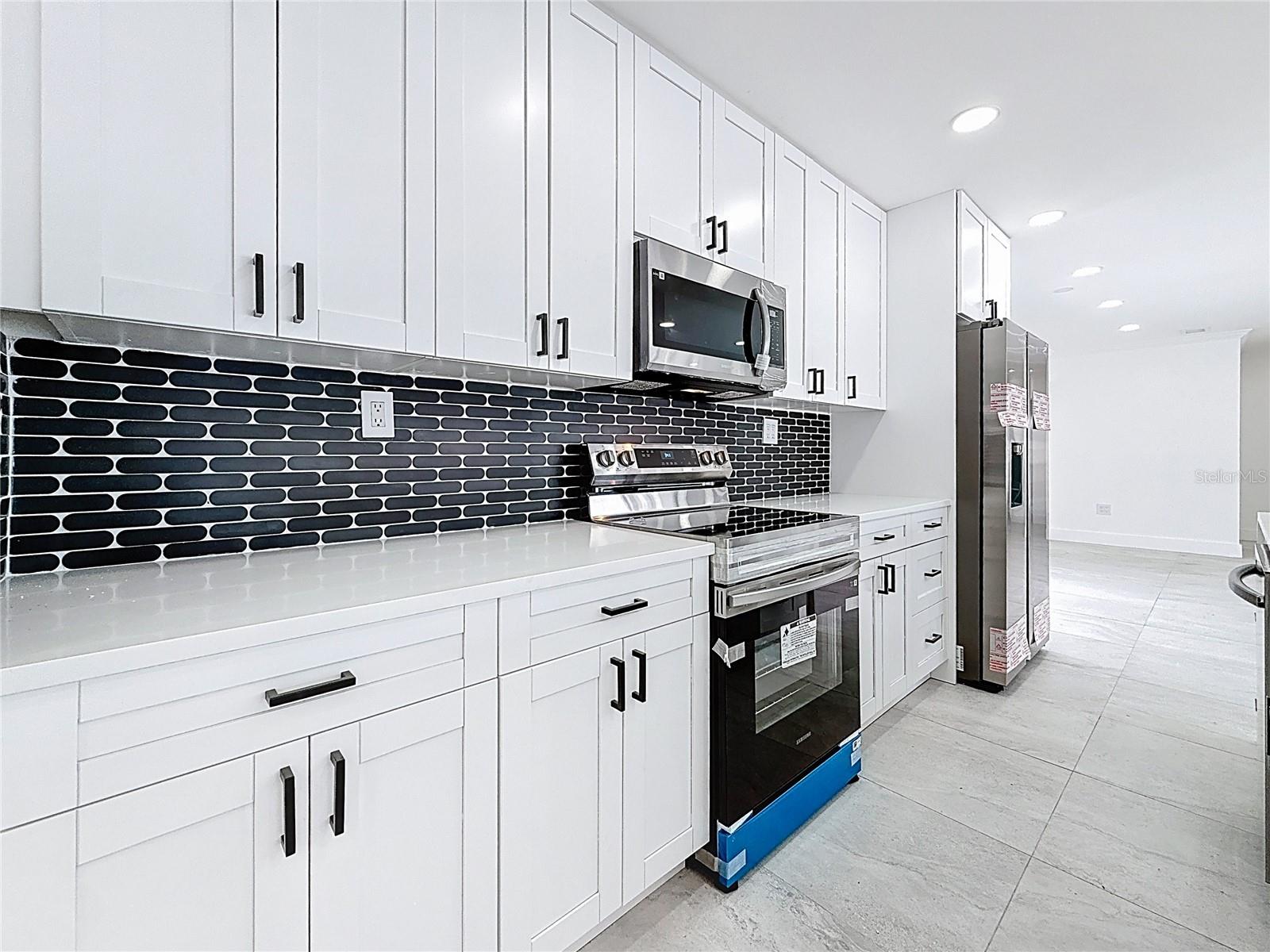 SOUTH CSWY ISLE 2ND ADD - Residential Lease