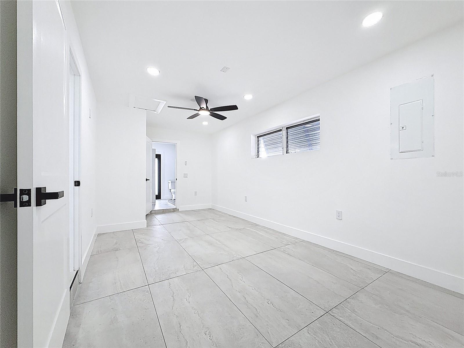 SOUTH CSWY ISLE 2ND ADD - Residential Lease