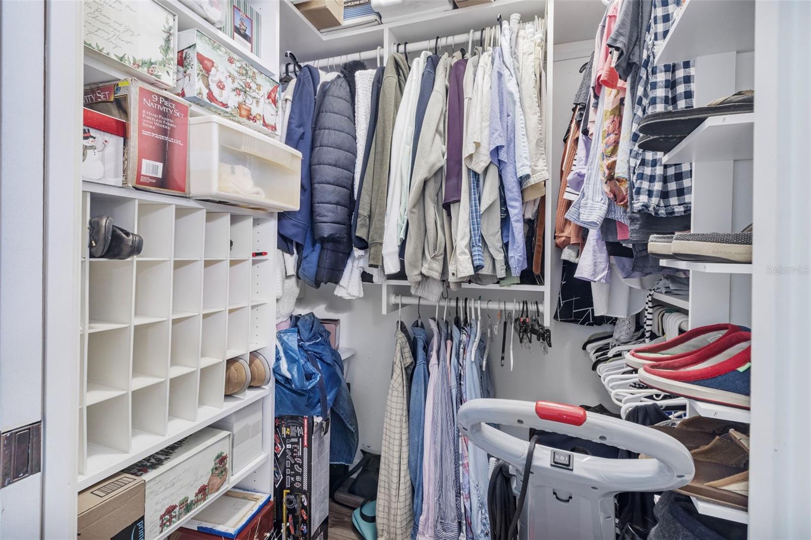 CHATWICK COURT - Residential