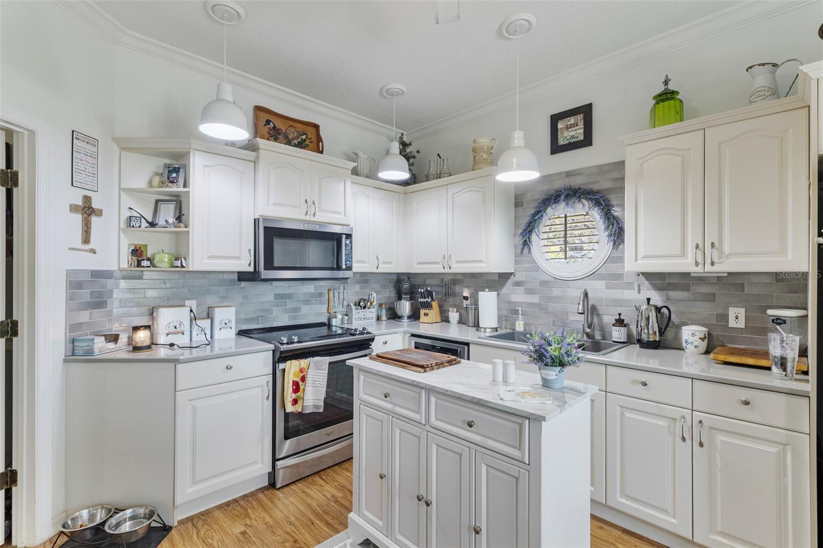 CHATWICK COURT - Residential