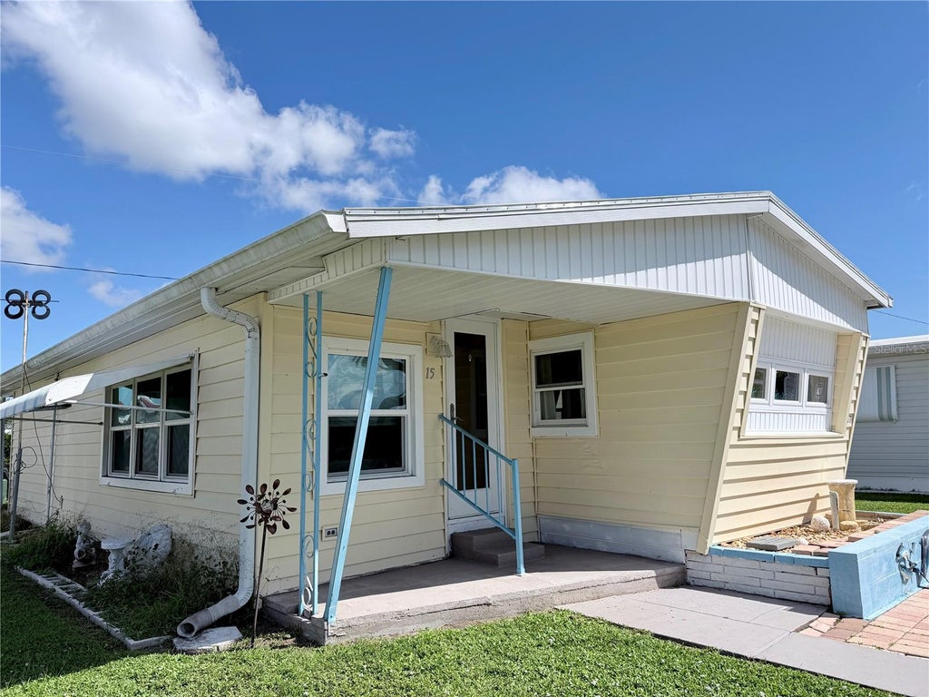 Photo of 6904 Cortez Rd W #15, Bradenton, FL 34210 (MLS # A4706983)