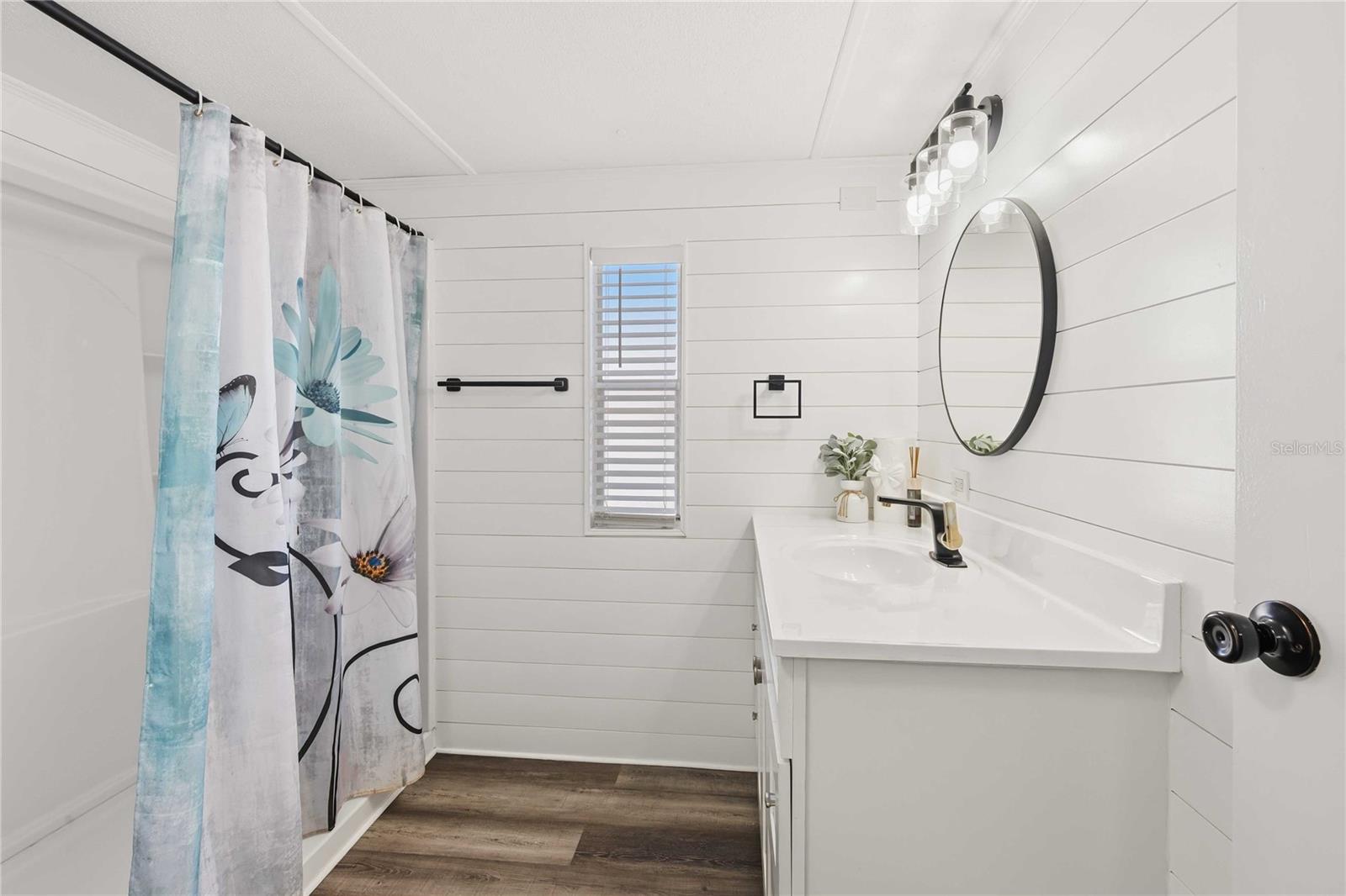 LAKE BETMAR ESTATES - Residential