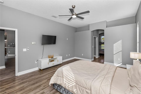 Tiny photo for 10240 Barrington Court, Leesburg, FL 34788 (MLS # G5119392)