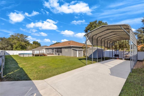 Tiny photo for 10240 Barrington Court, Leesburg, FL 34788 (MLS # G5119392)