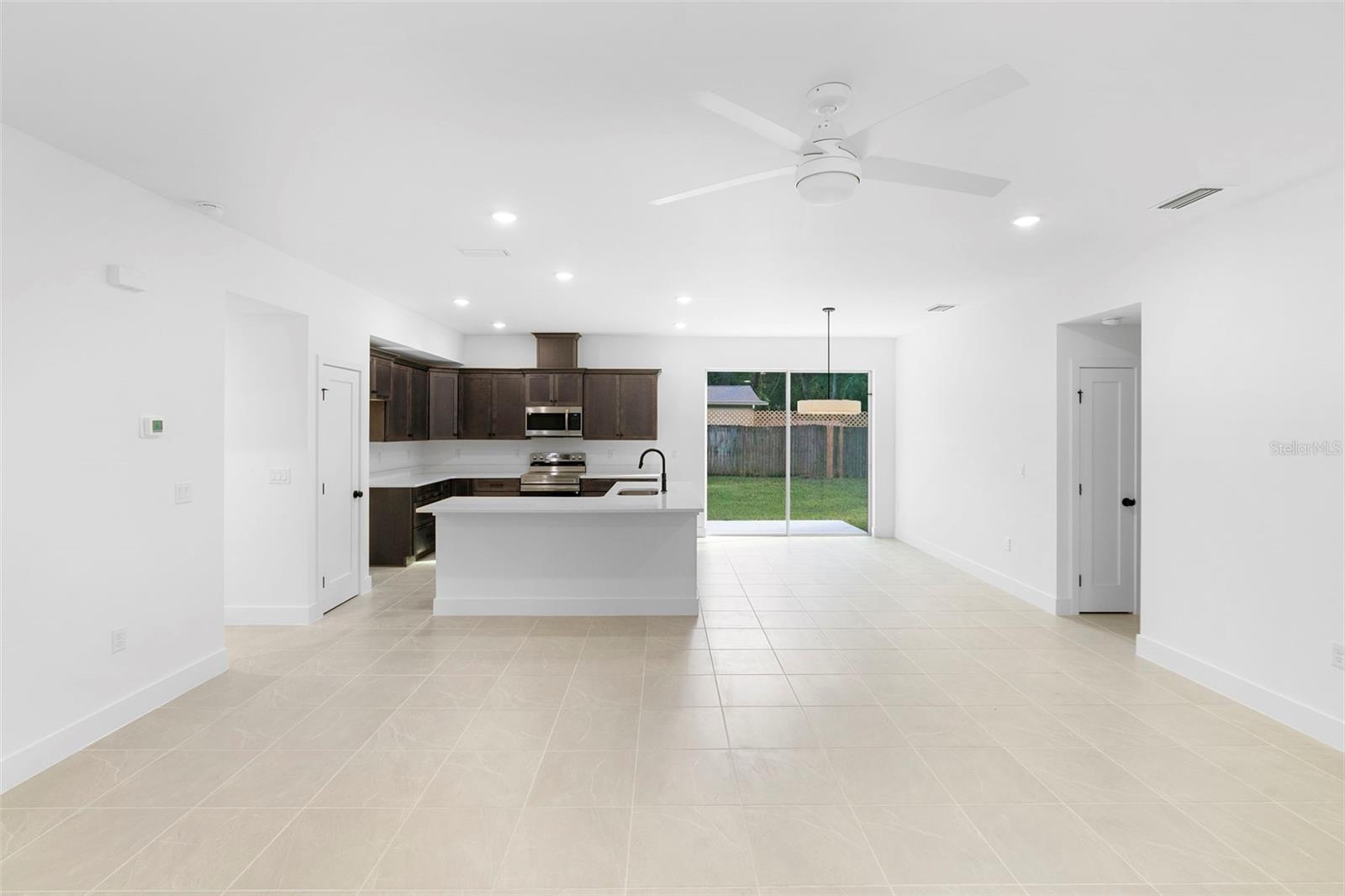 WEST HIGHLANDS - Residential