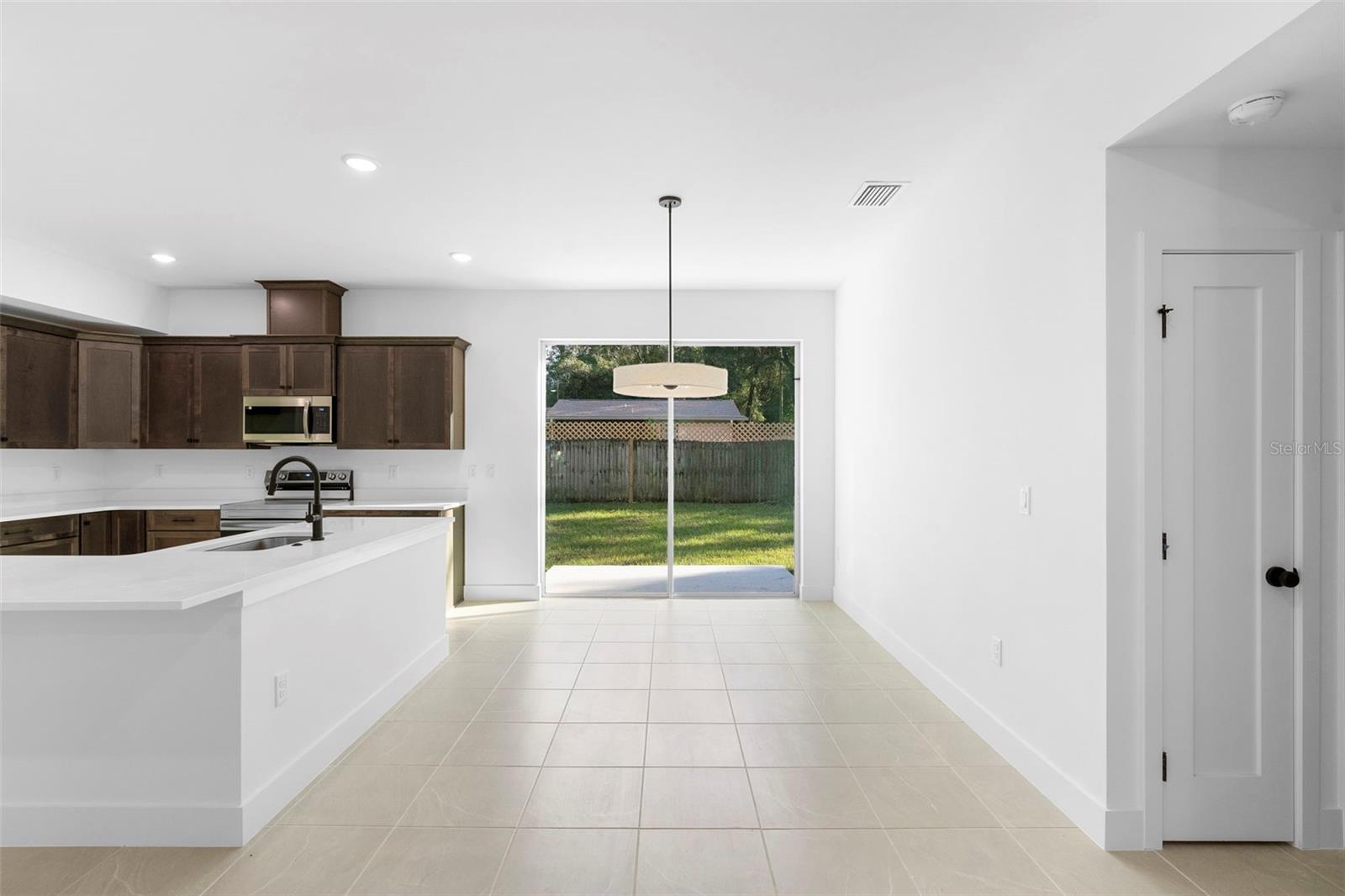 WEST HIGHLANDS - Residential