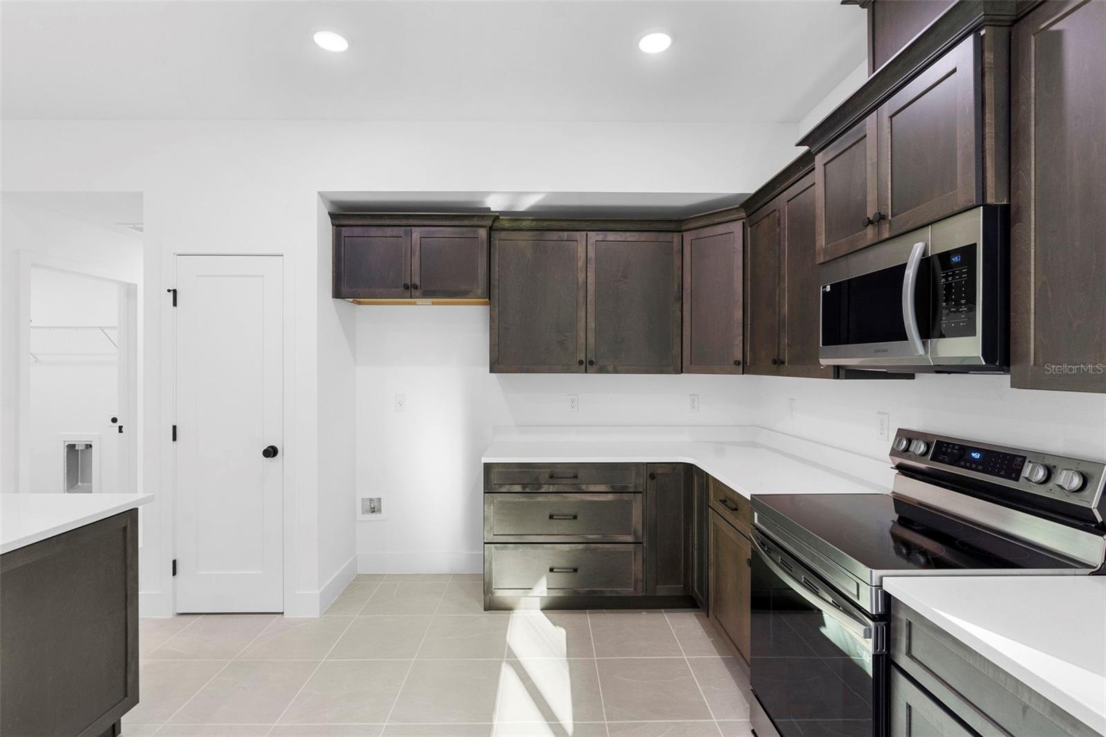 WEST HIGHLANDS - Residential