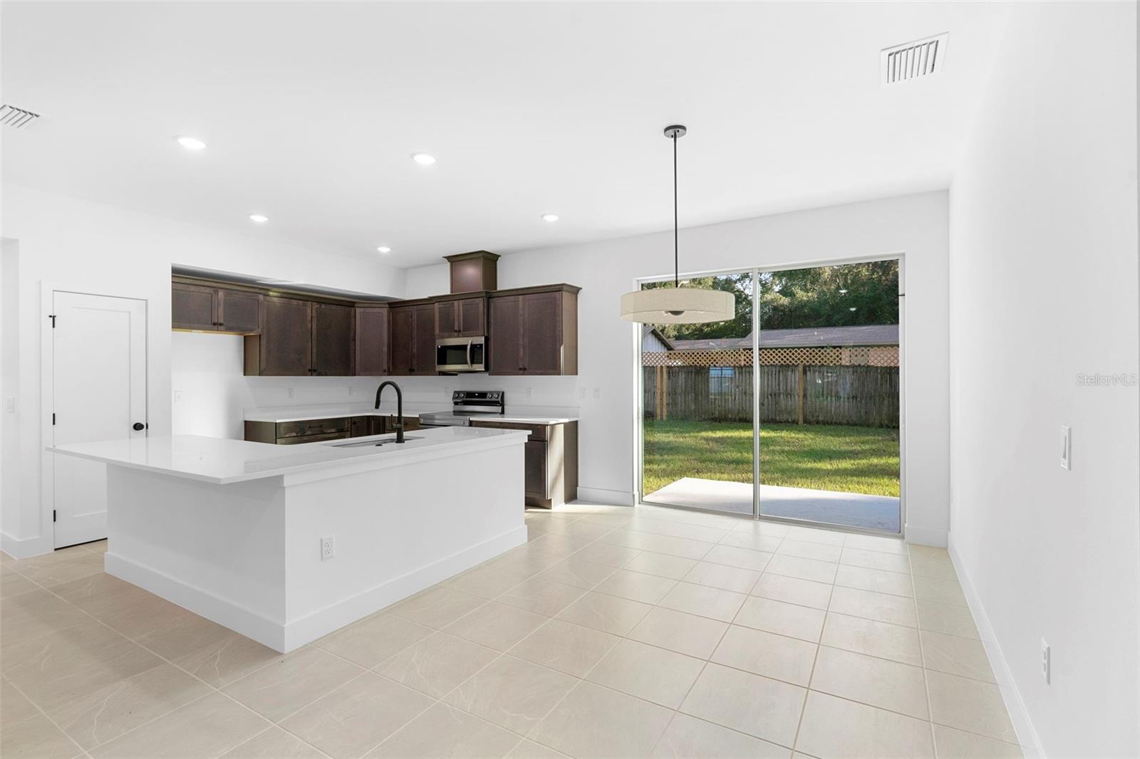 WEST HIGHLANDS - Residential