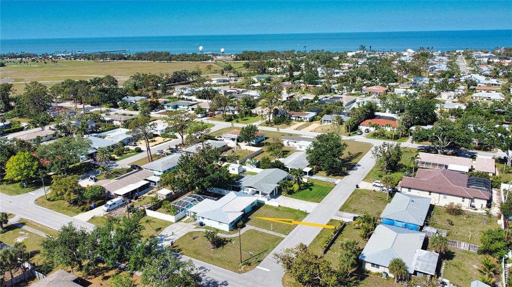 Photo of 100 Aurora Street W, Venice, FL 34285 (MLS # N6140153)