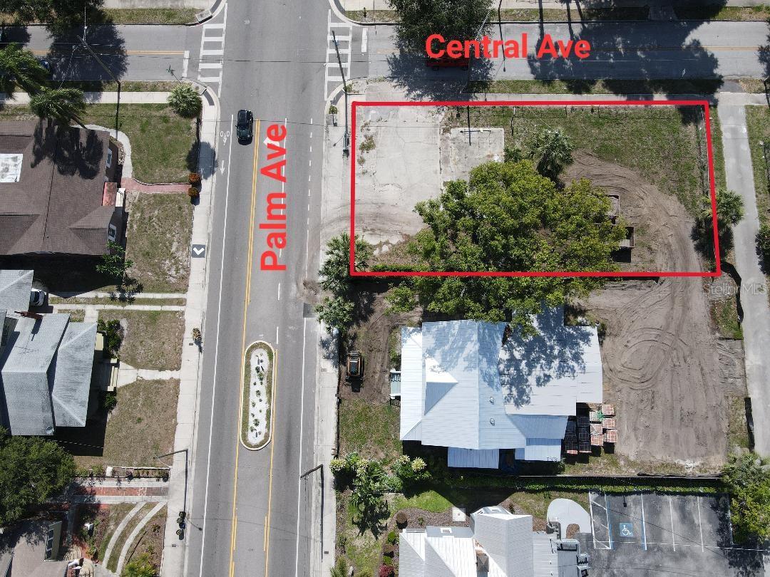 411 E PALM