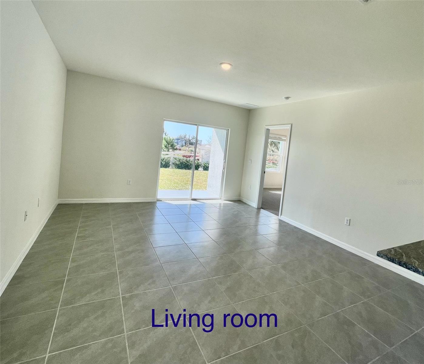 C9D | VARREA PHASE 1 - Residential Lease